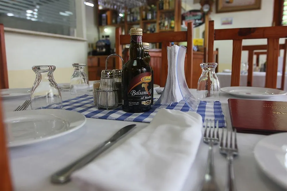 Hotel Restaurant Hamilton Boca Chica