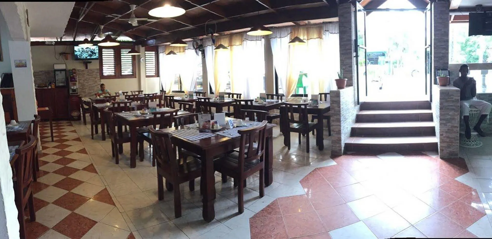 Hotel Restaurant Hamilton Boca Chica 0*,